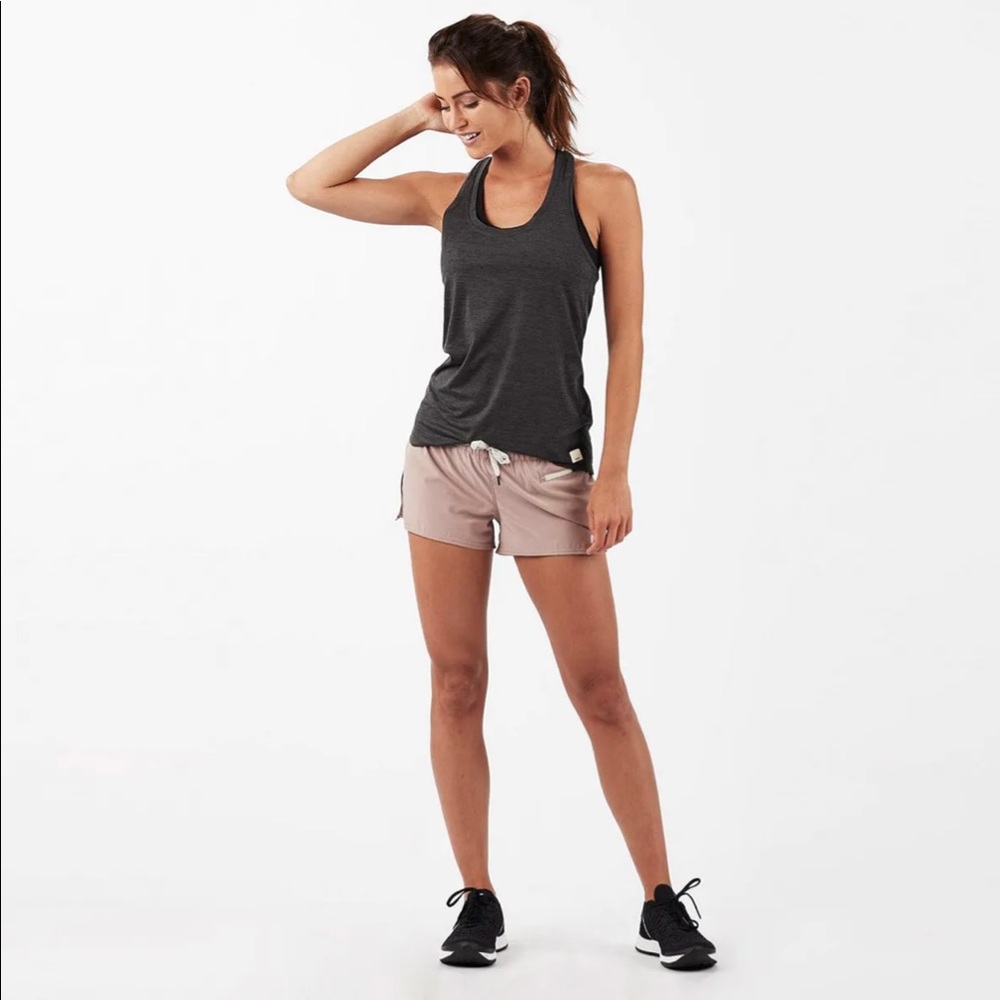 Vuori Lux Performance Tank in Charcoal Heather